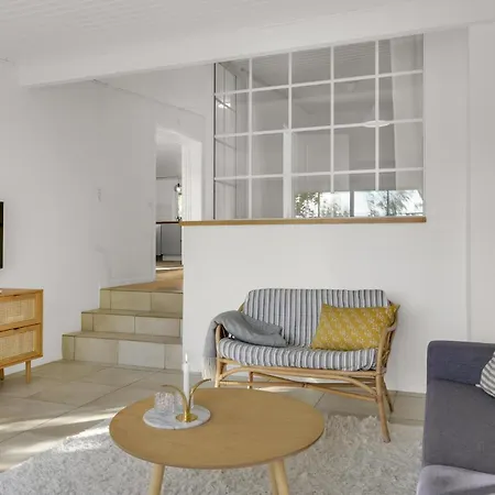 3 Bedroom Amazing In Prázdninový dům